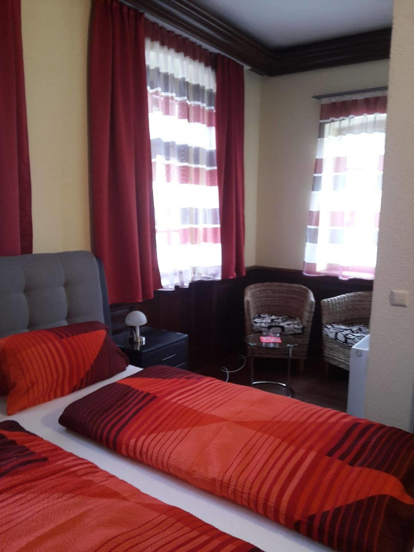 Hotel Zum Schwanen Leimen  Eksteriør bilde